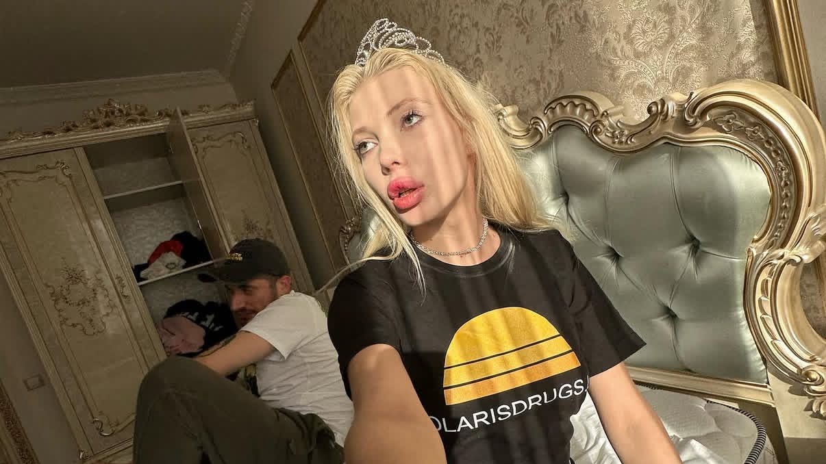 Треш-блогершу Юлию Финесс задержали в Москве: обвинения в педофилии, пропаганда наркотиков и отношения с Пашей Техником