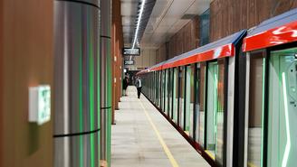 Столичным водителям посоветовали пересесть на метро для поездок до конца дня