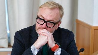 Милонов призвал дарить женщинам беременность на 8 Марта