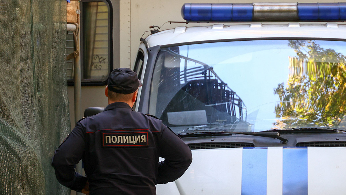Двух девочек задержали по делу об убийстве вдовы и сына участника СВО Михайлова