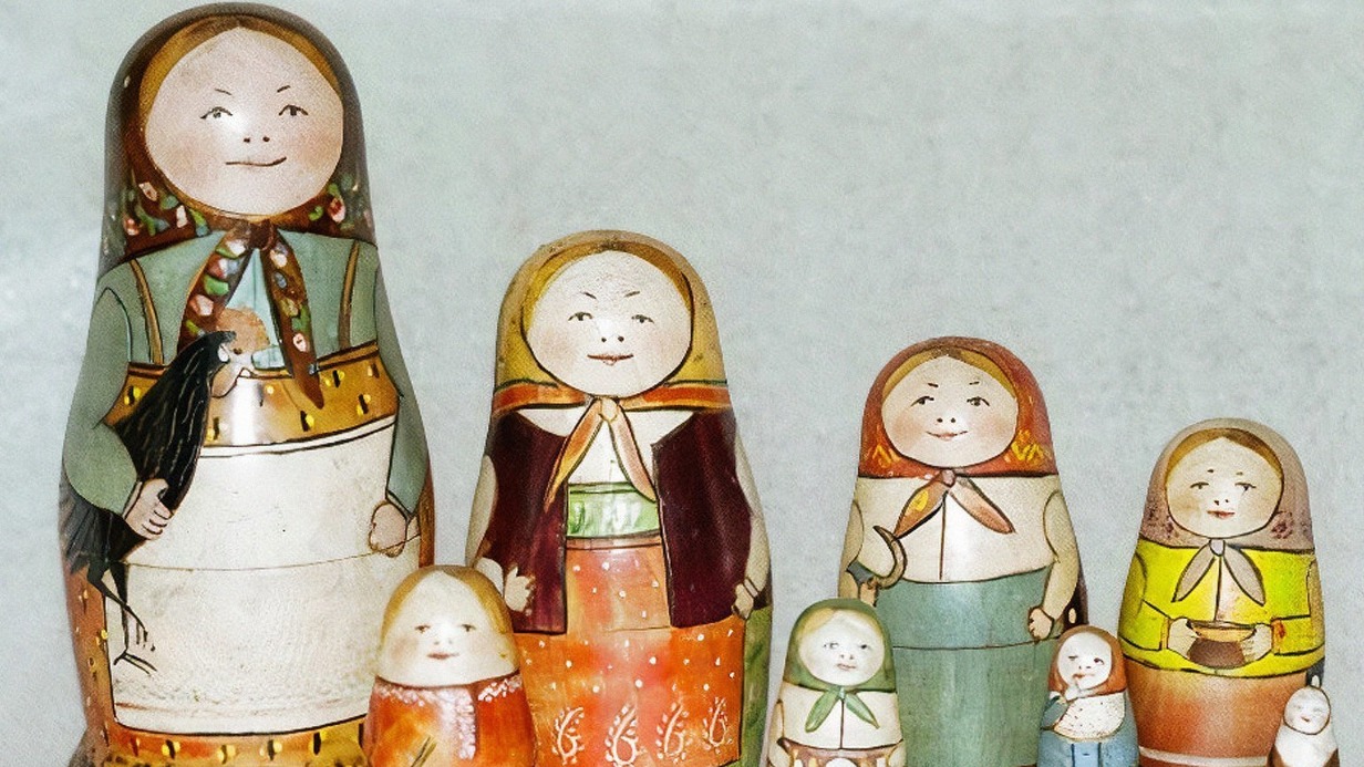 Та самая матрешка с черным петухом, которая в 1900 году получила бронзовую медаль на Всемирной выставке в Париже