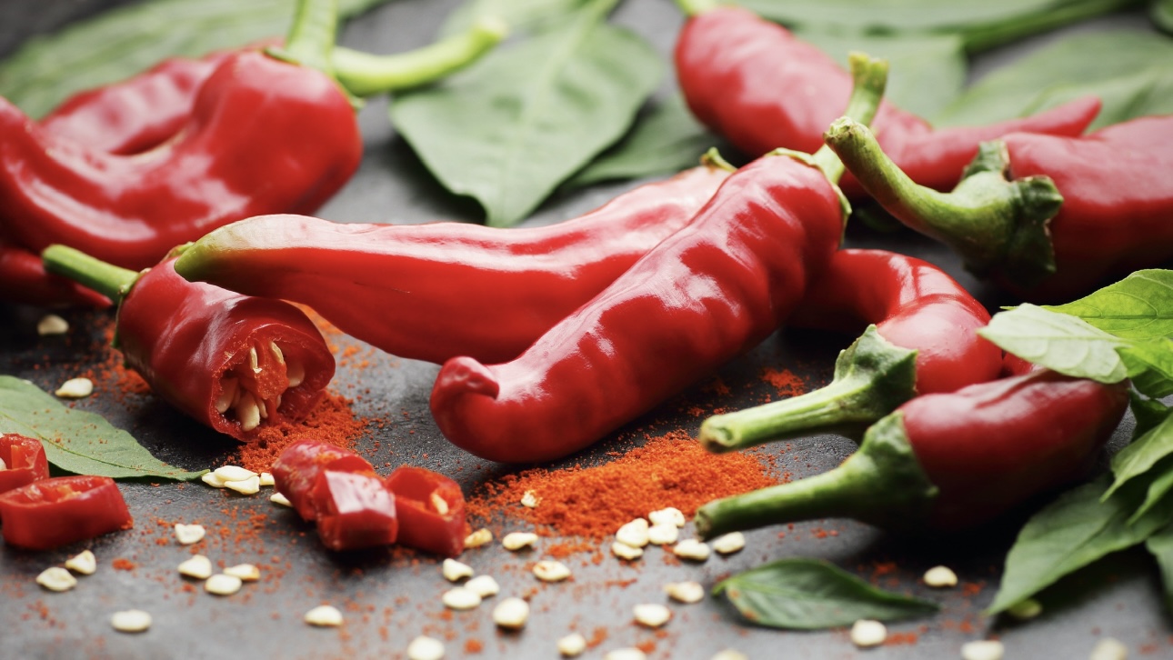 Продукты, которые помогают похудеть: перец чили, острые специи
