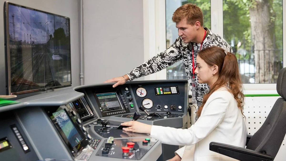 Московские школьники смогут получить востребованные профессии еще до окончания школы