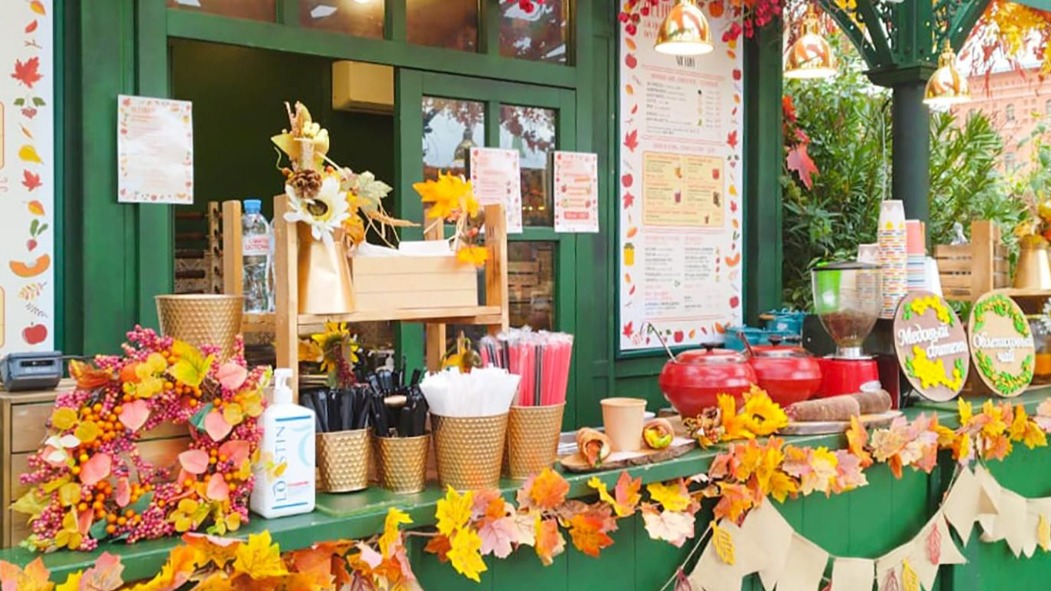 Участники осеннего гастрономического фестиваля помогают бойцам СВО