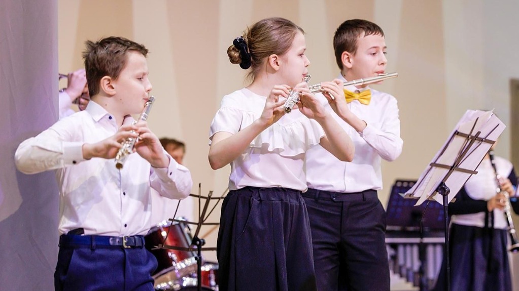 Собянин учредил гранты в сфере допобразования в области культуры и искусства