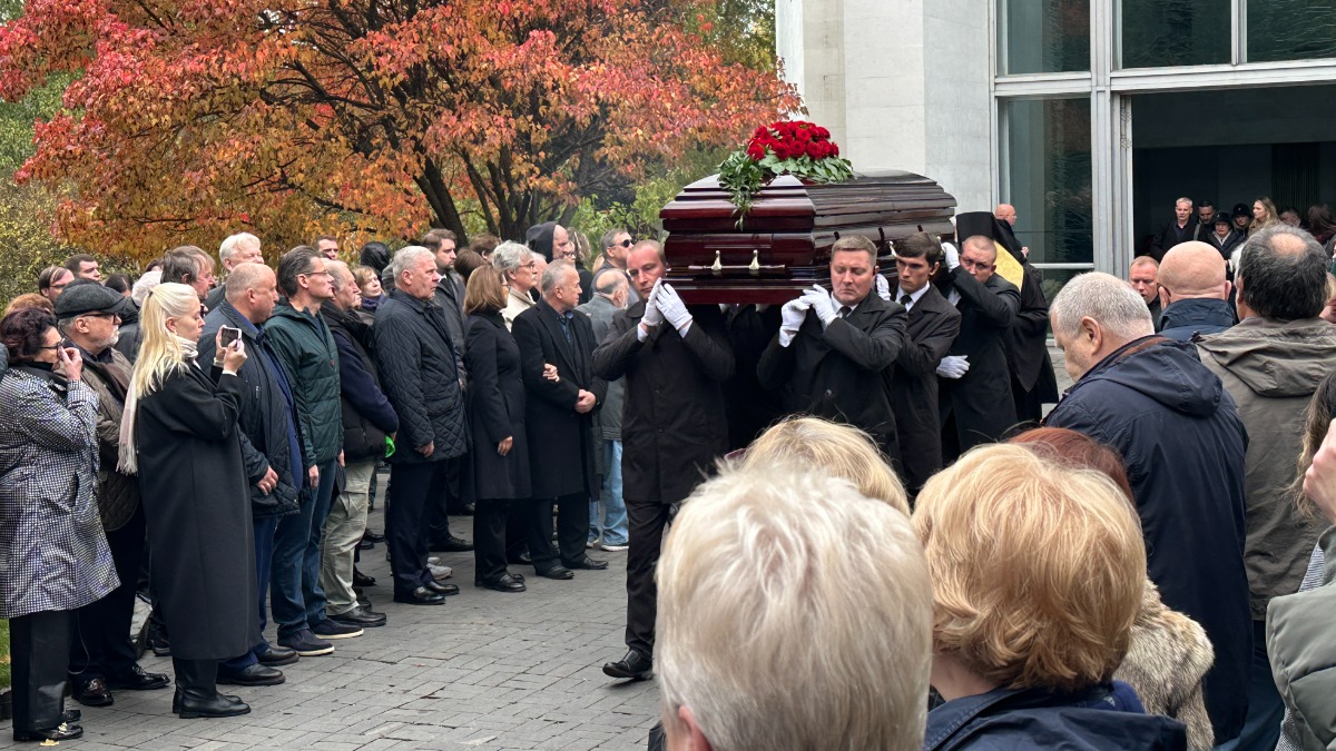 Церемония прощания с главредом «Вечерней Москвы» Куприяновым завершилась