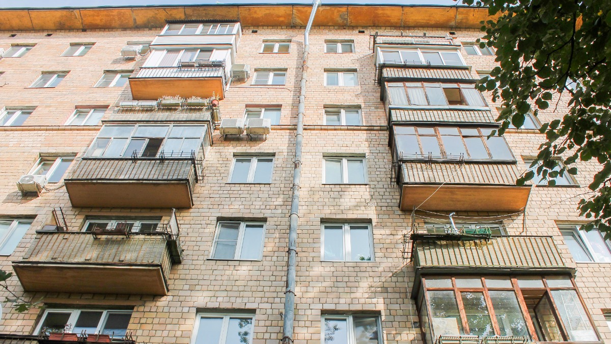 В районе Сокол после капитального ремонта преобразится дом 1961 года постройки