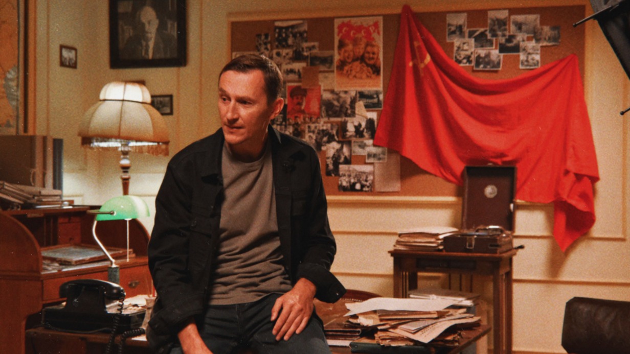 Военкор Григорий Кубатьян делится опытом работы в зоне проведения специальной военной операции, вместе с другими журналистами читает лекции в «Школе военкора»