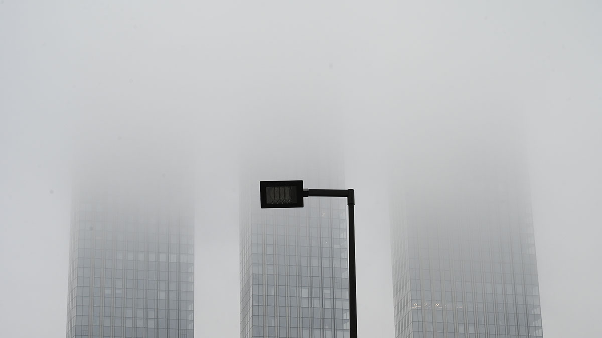 «Желтый» уровень опасности из-за тумана объявили в Москве до утра 10 октября