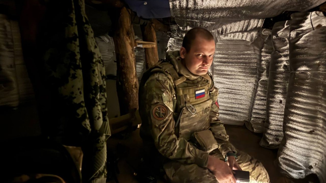 Донецкая Народная Республика. Командир расчета БПЛА «Мастер» на одной из позиций 238-й гвардейской артбригады