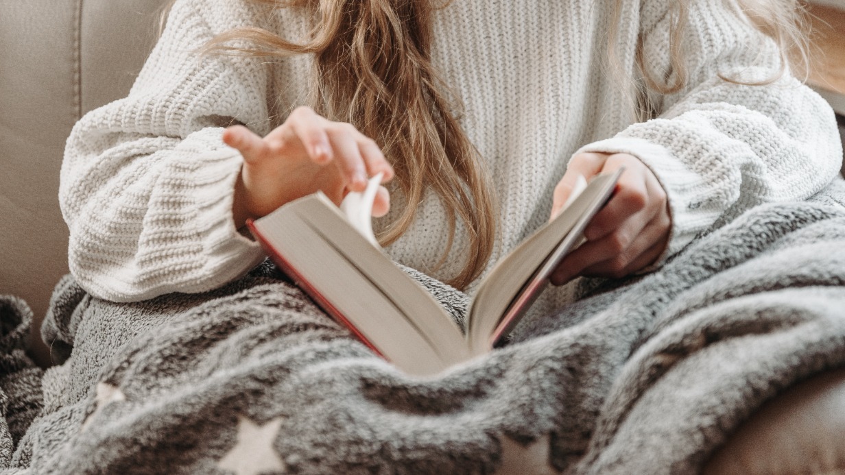 Что почитать осенью: книжные новинки октября