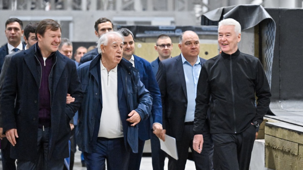 Собянин открыл завод крупномодульного домостроения в районе Внуково