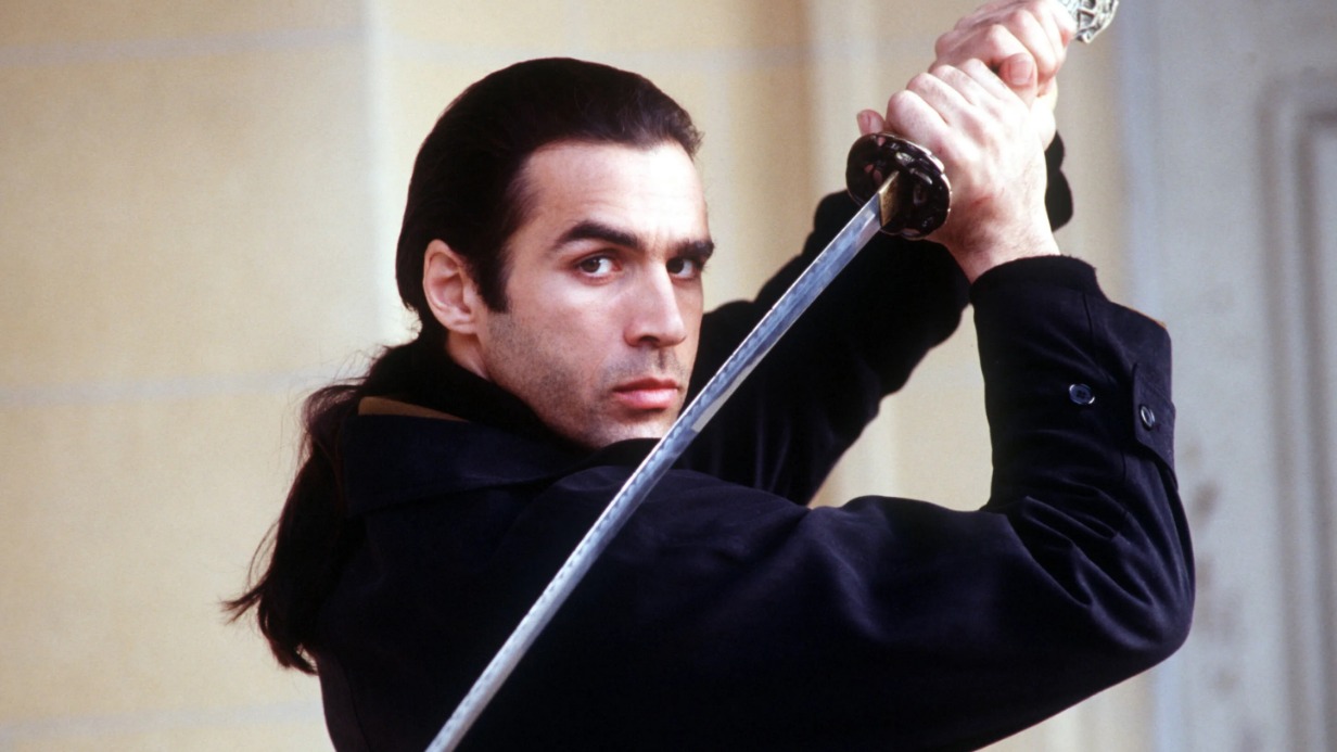 Персонаж сериала «Горец» Маклауд не старел благодаря магии. Нам же для этого потребуются ЗОЖ, врачи и пенсионные накопления