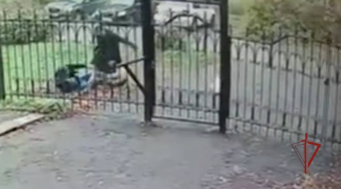 Мужчина с пистолетом напал на студента в подмосковной Коломне