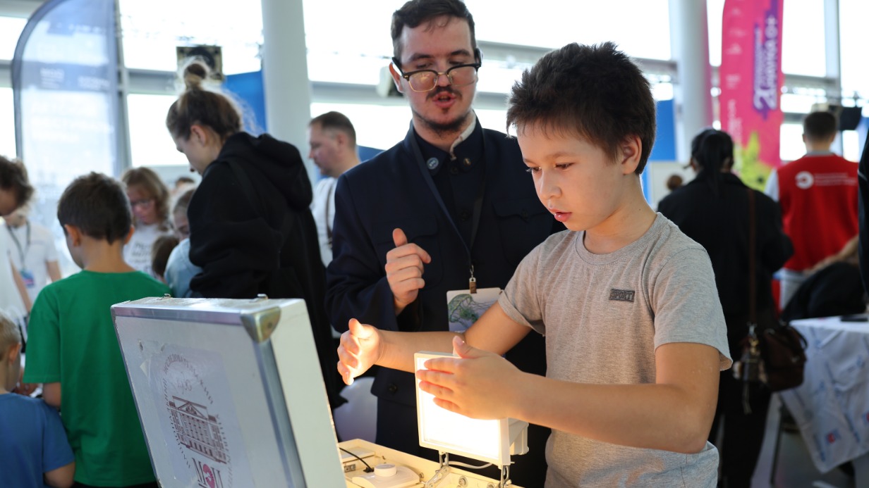 Квесты, опыты, мастер-классы: как прошел детский фестиваль «Наука 0+»