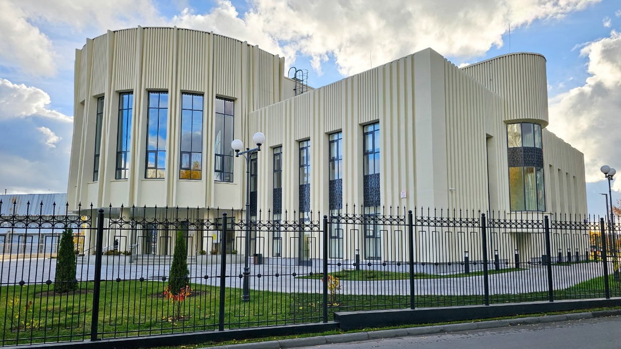 Новый Дворец бракосочетания в районе Митино