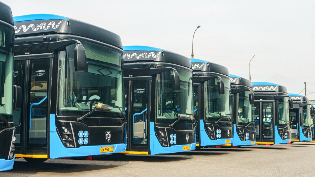 На маршруты в СВАО и ЮАО вышли 20 новых электробусов 