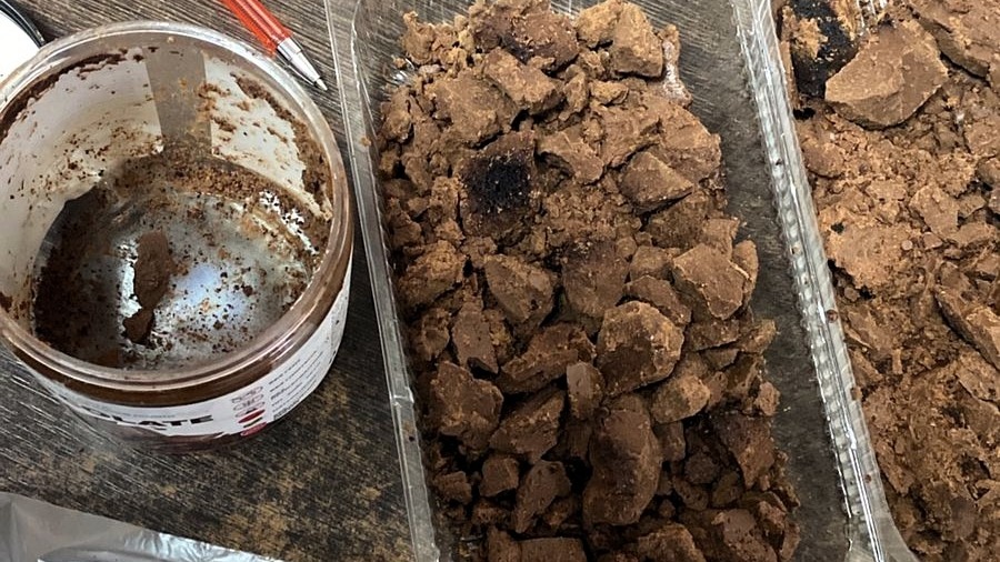 Мужчина попытался передать сыну в колонию наркотики в банке с шоколадной пастой