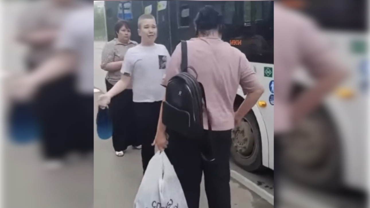 СМИ: Мальчик из популярного мема «Мама, вызывай такси!» оказался болен