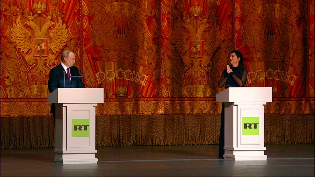Путин поздравил Симоньян с юбилеем телеканала RT