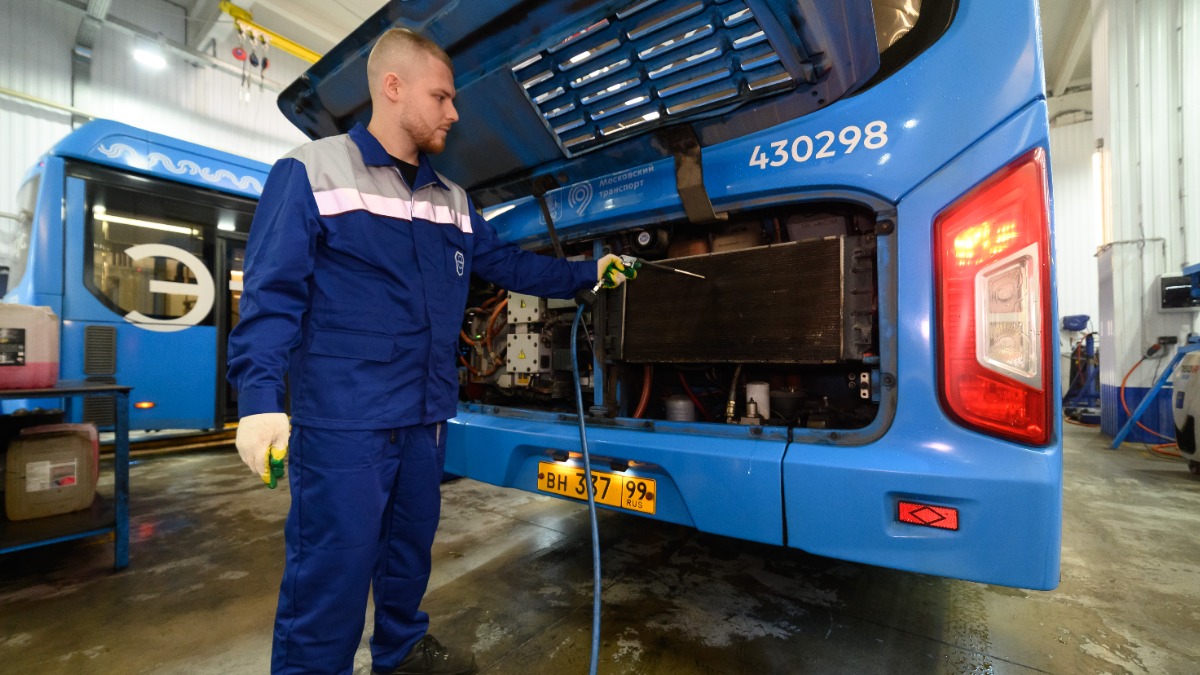Все автобусы и электробусы Мосгортранса подготовили к работе зимой