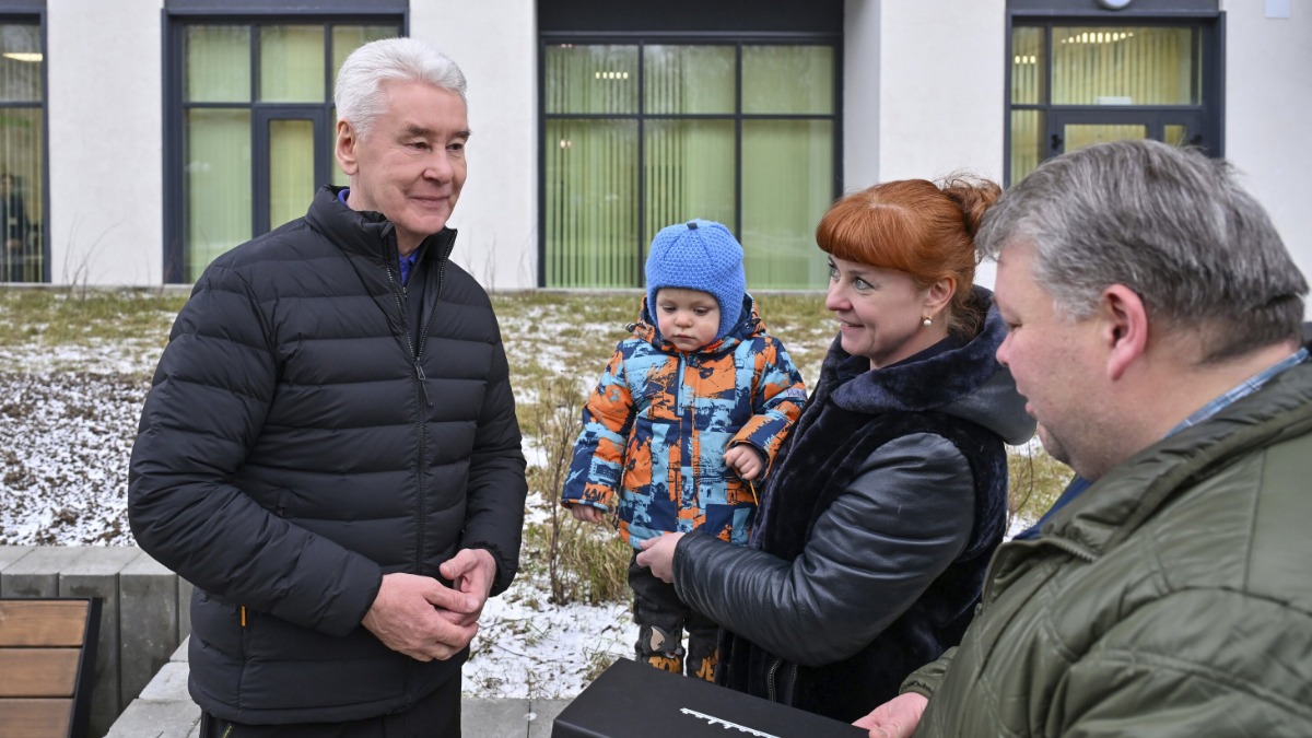 Мэр города Сергей Собянин проводит осмотр жилого комплекса по программе реновации в районе Коптево
