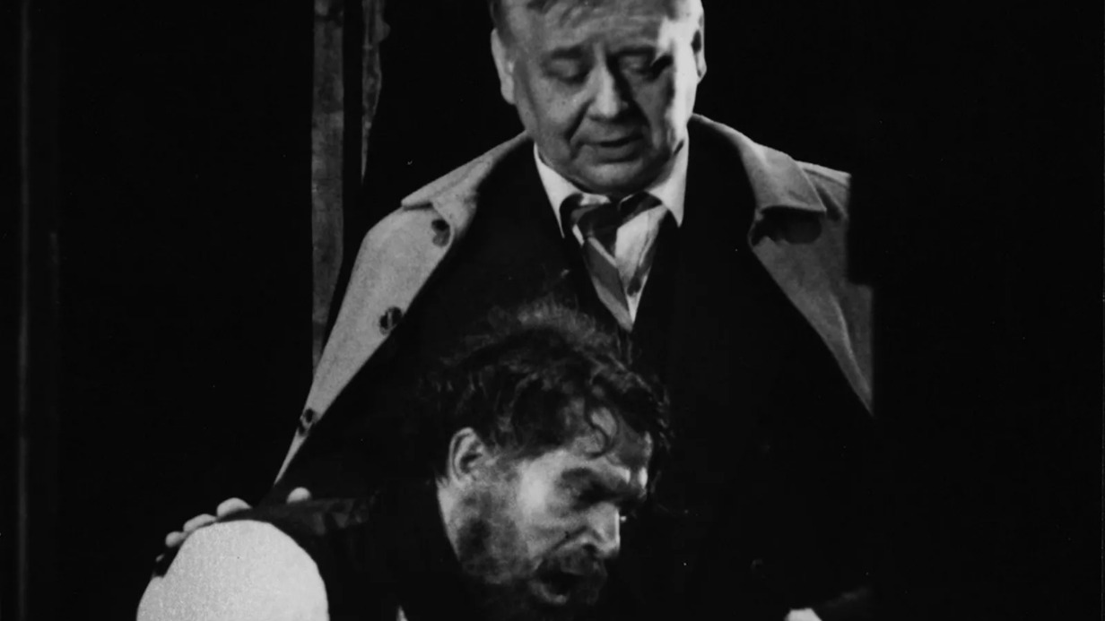 Абрам Ильич Шварц — Владимир Машков, Вольф Меер — Олег Табаков, спектакль «Матросская тишина» 1990 года