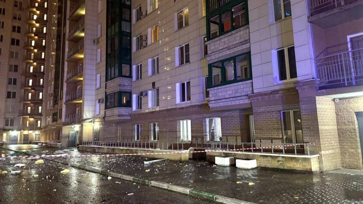 Оперштаб развернули в Красногорске после атаки дрона ВСУ на жилой дом