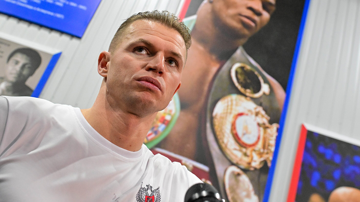 Тарасов упрекнул родившую четвертого ребенка Костенко в том, что она долго спит