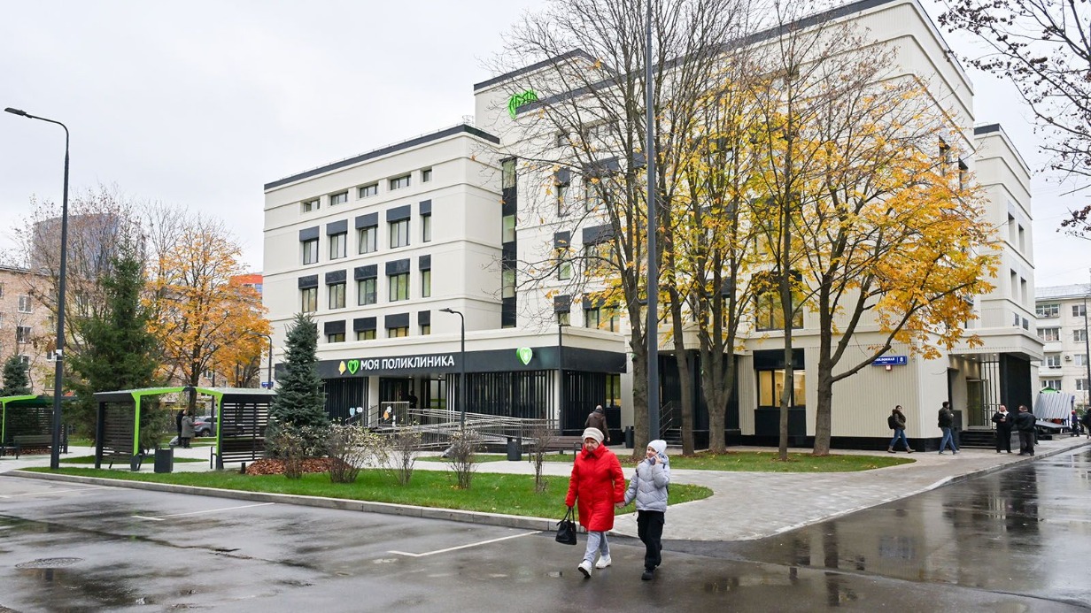 Обновленная детская городская поликлиника № 30 на Поклонной улице уже принимает первых пациентов и работает в штатном режиме