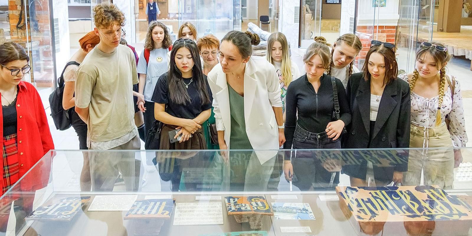 Более 40 столичных музеев проведут уроки для школьников