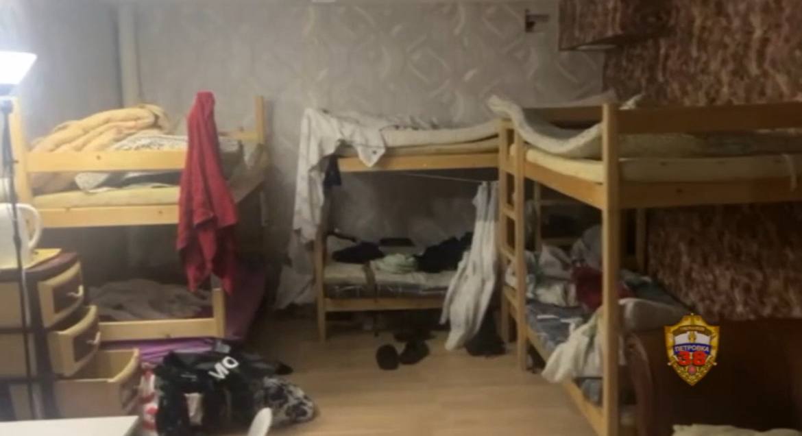 Силовики накрыли притон с девушками легкого поведения на западе Москвы