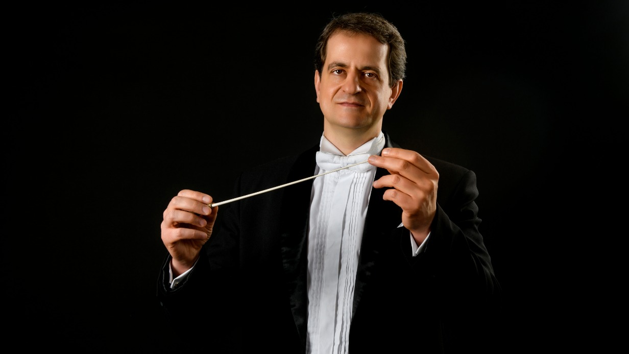 Дирижер Сергей Кондрашев уверен, что любовь к классике можно привить в любом возрасте