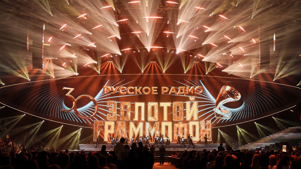 Шоу в честь 30-летия «Русского Радио» состоялось на сцене «ВТБ Арены»
