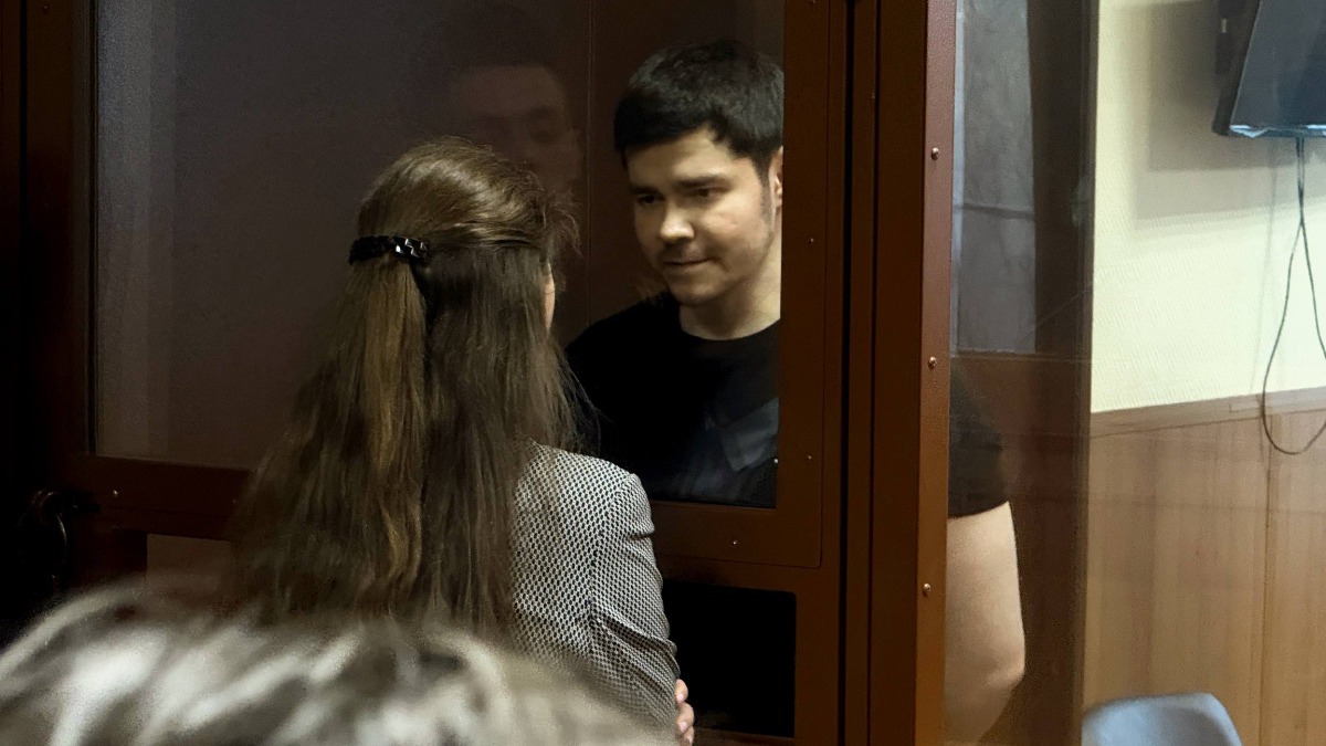 Блогер Аяз Шабутдинов: за что его судили и к чему приговорили