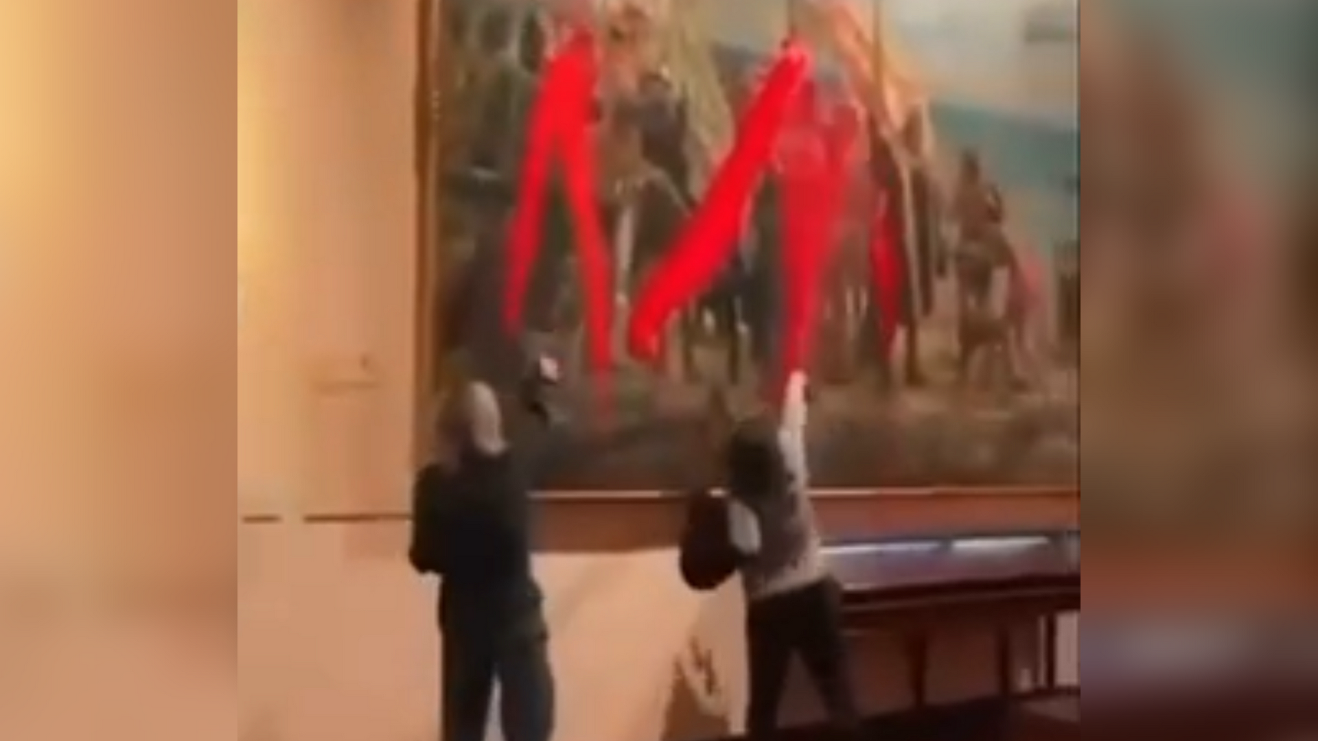 Активисты залили картину с Колумбом в мадридском музее