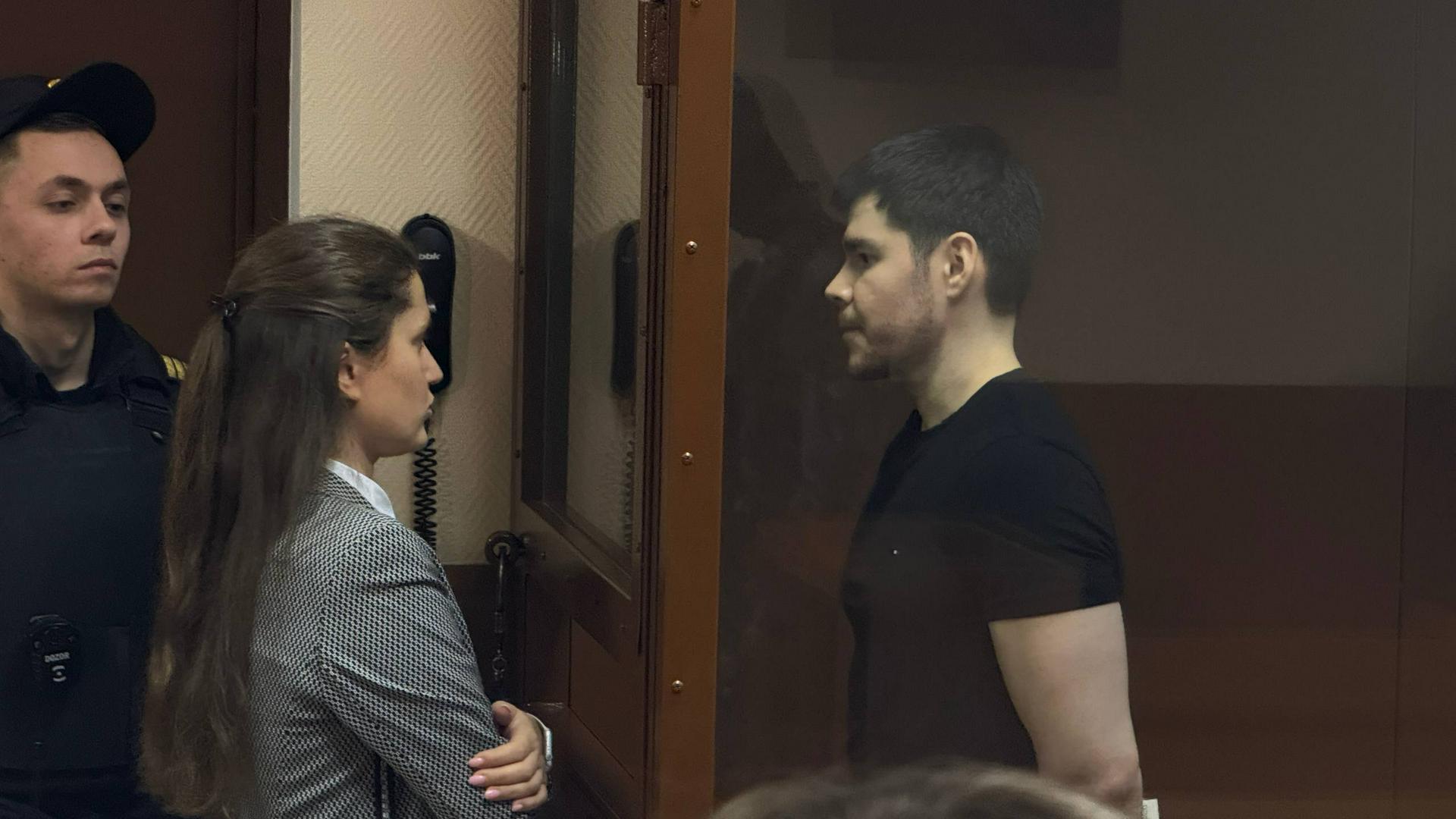 Блогера Шабутдинова приговорили к семи годам колонии по делу о мошенничестве