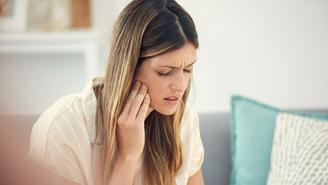 Как ухаживать за зубами на работе: советы стоматолога