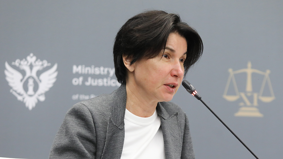 Путин присвоил Зейналовой ранг чрезвычайного и полномочного посла