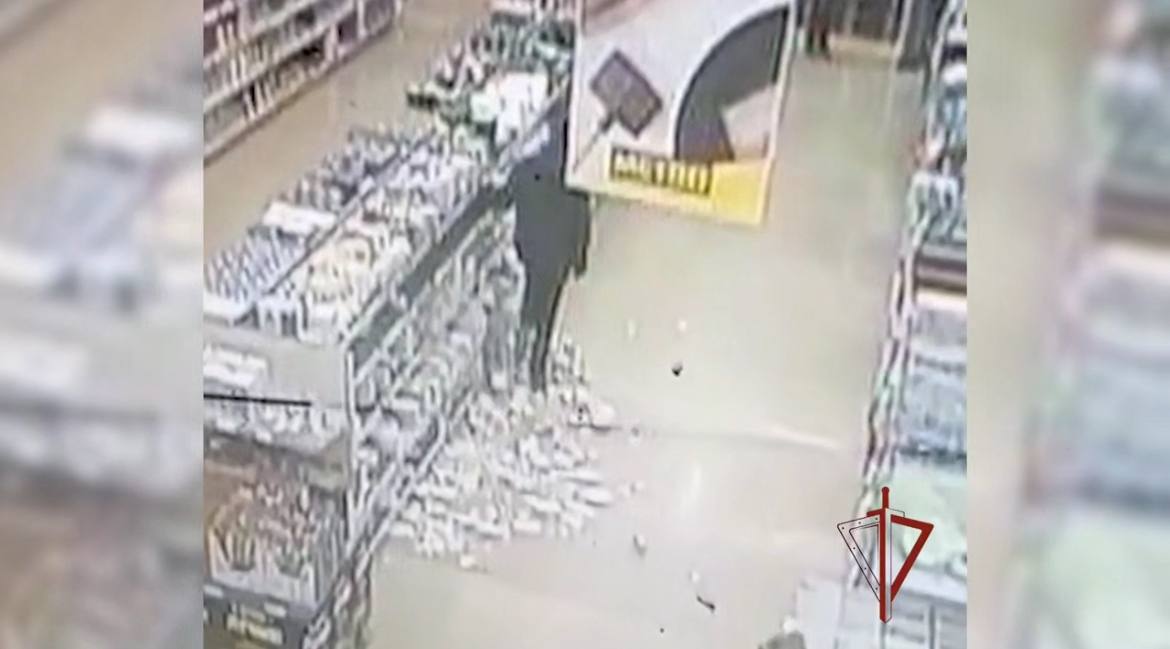 Житель Подмосковья разбил «на счастье» посуду в магазине на 200 тысяч рублей