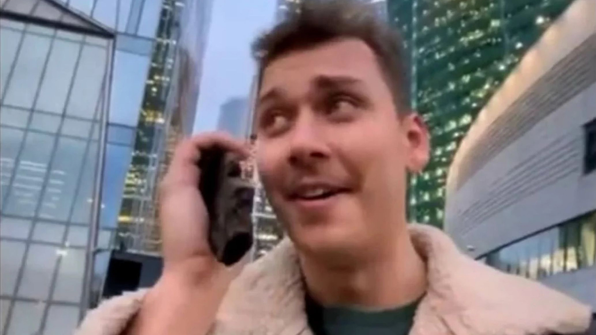 Психиатр Шуров оценил странное видео сына Усольцевой на фоне «Москвы-Сити»