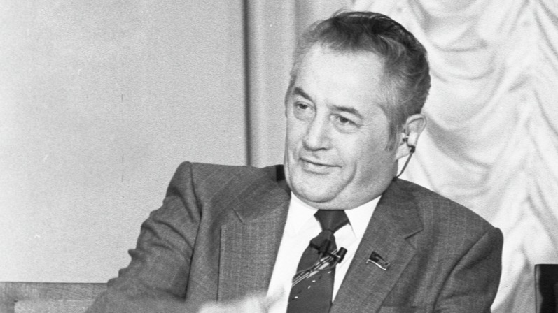 Умер бывший главный редактор «Известий» Иван Лаптев