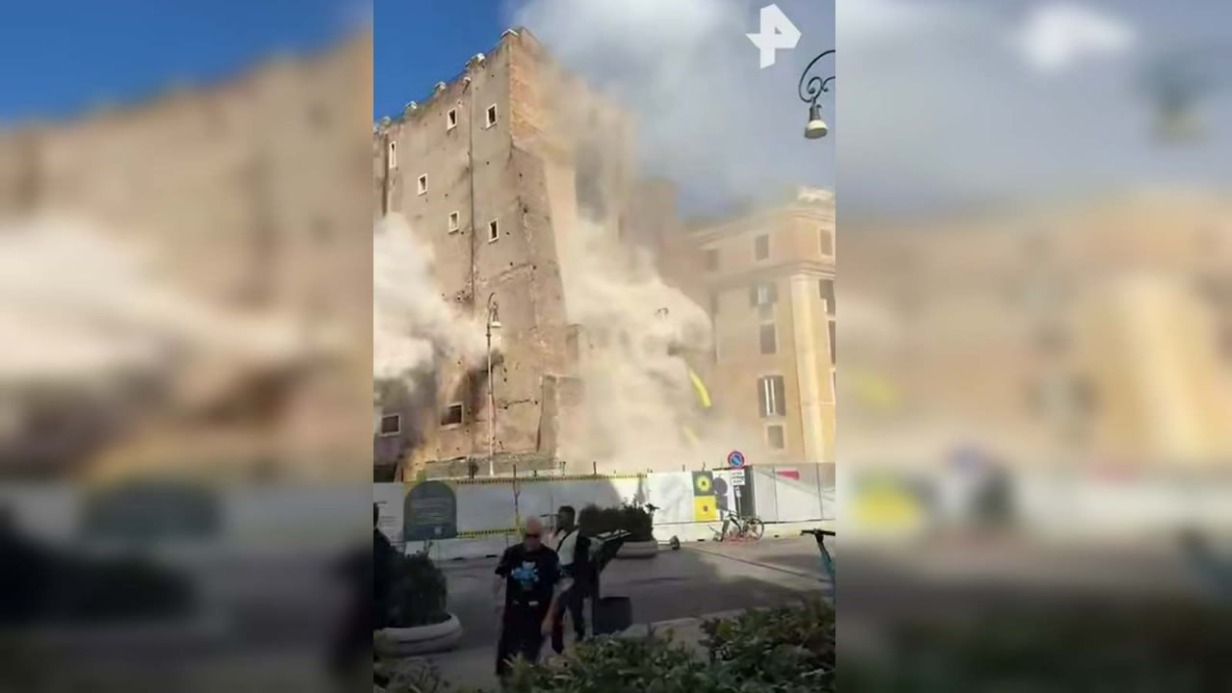 Историческая башня обвалилась в Риме, под завалами могут быть пострадавшие