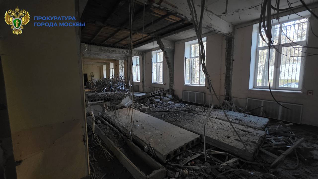 Появились кадры с места обрушения конструкций в доме на северо-востоке Москвы