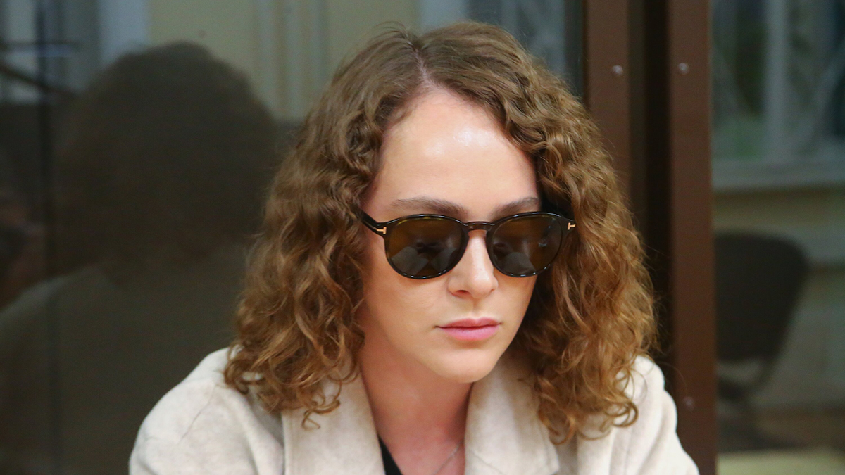 Прокурор запросил 3,5 года для Аглаи Тарасовой за контрабанду наркотиков