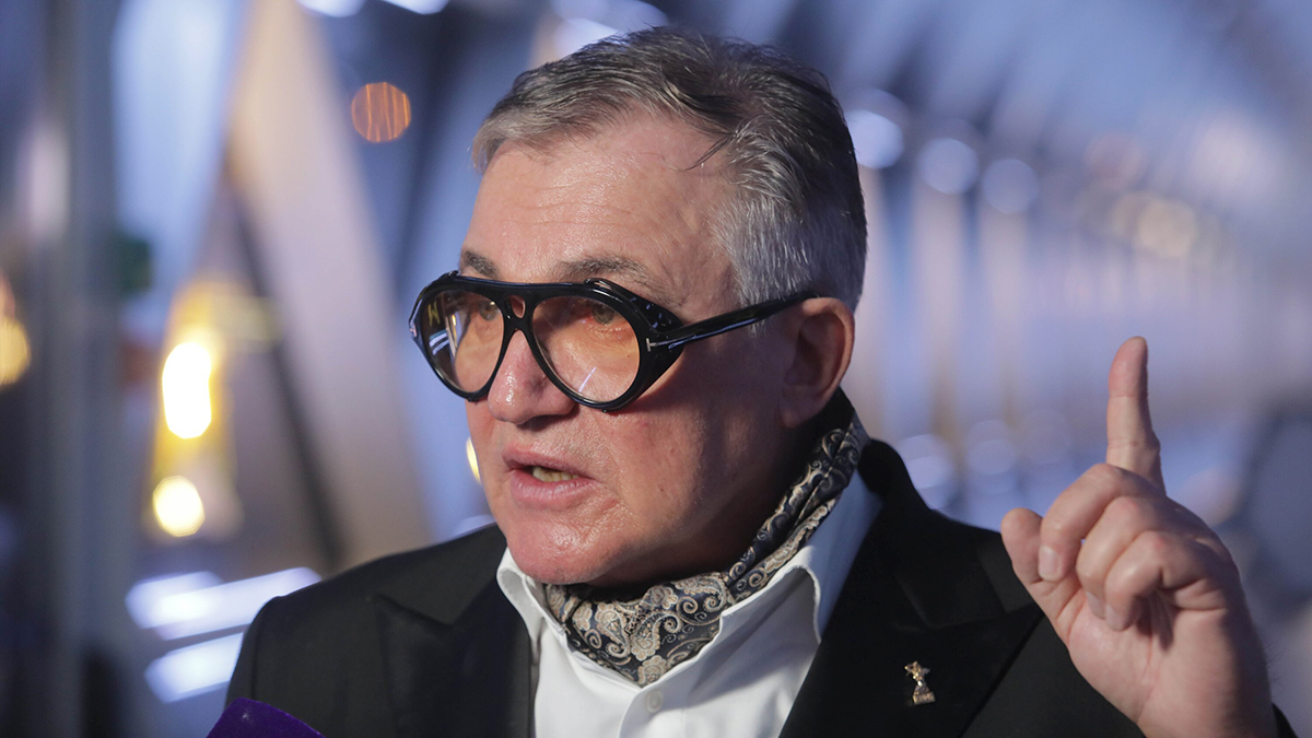 Милонов призвал убрать Диброва с телевидения после видео с расстегнутой ширинкой