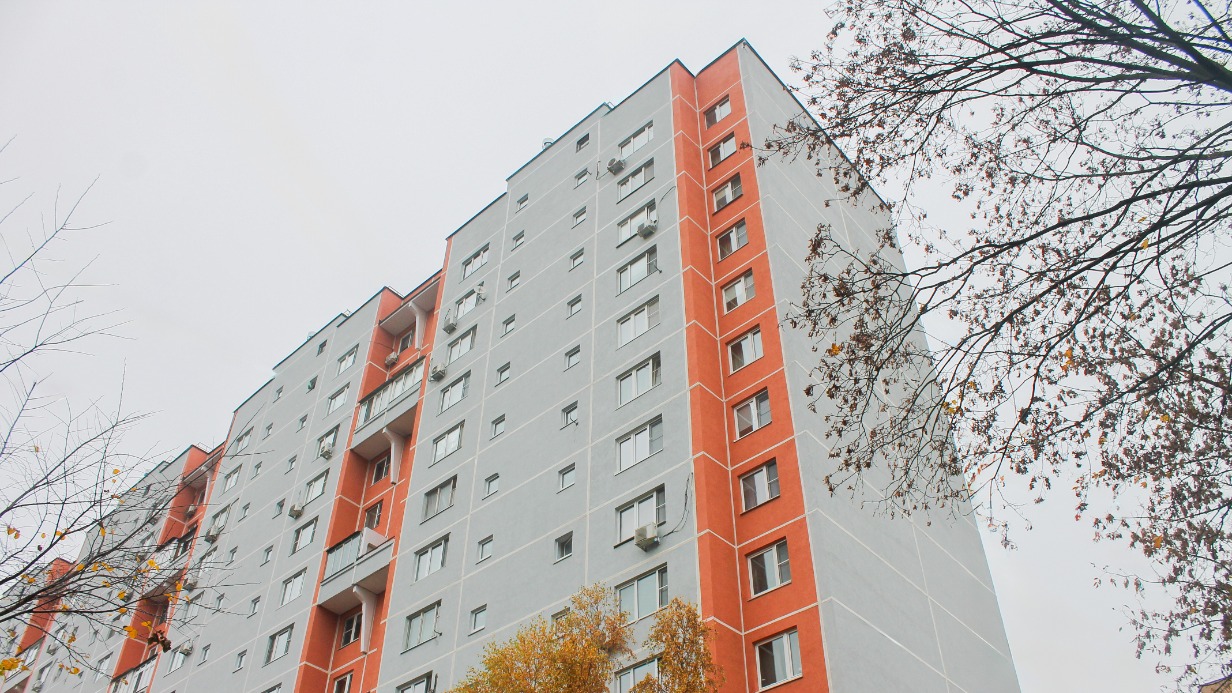 В районе Коптево завершается капитальный ремонт дома 1994 года постройки