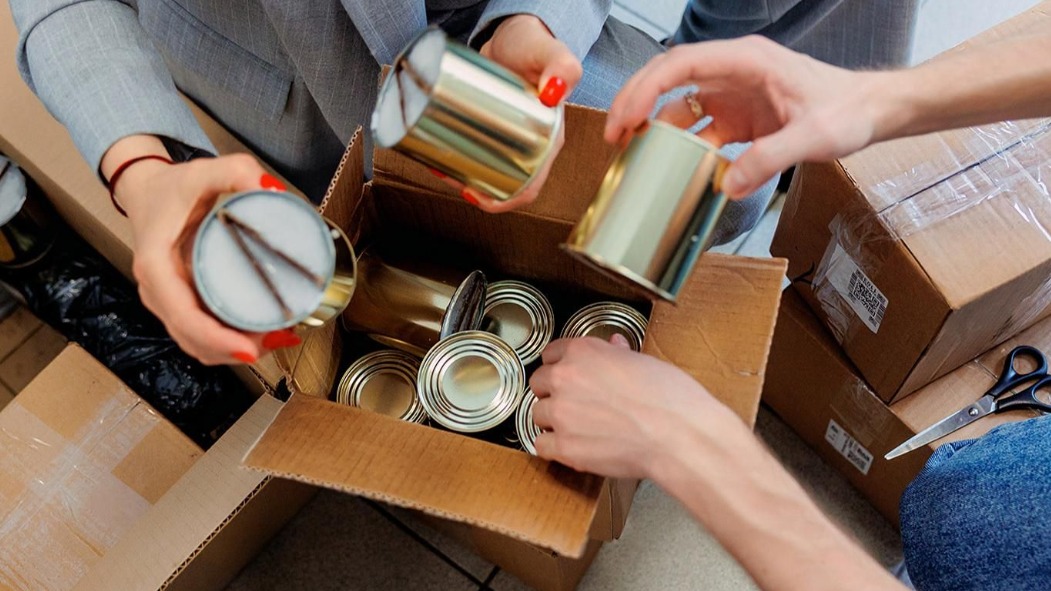 Студенты колледжей отправили в зону СВО около 15 тонн гуманитарной помощи