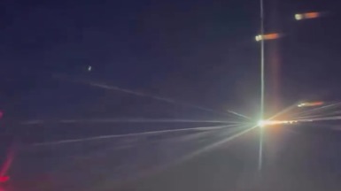 Пролетевший над Москвой метеорит сняли вблизи с борта самолета