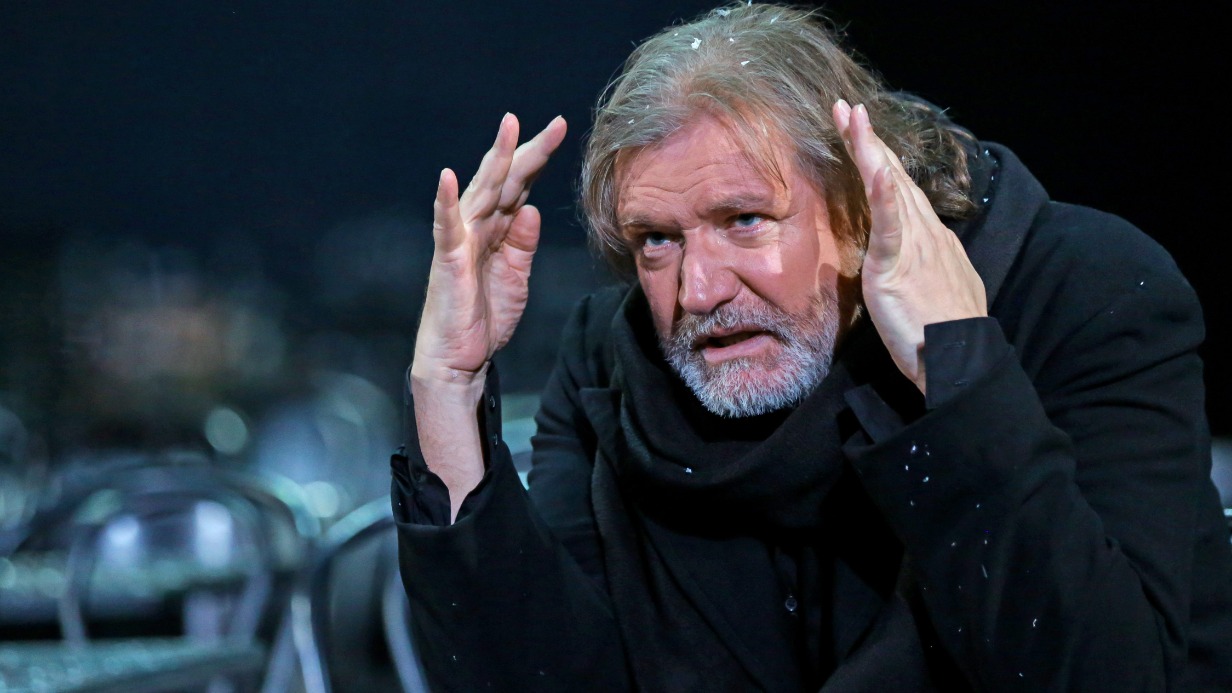  Актер Владимир Симонов (Минетти) на показе отрывков премьерного спектакля Минетти (2015)